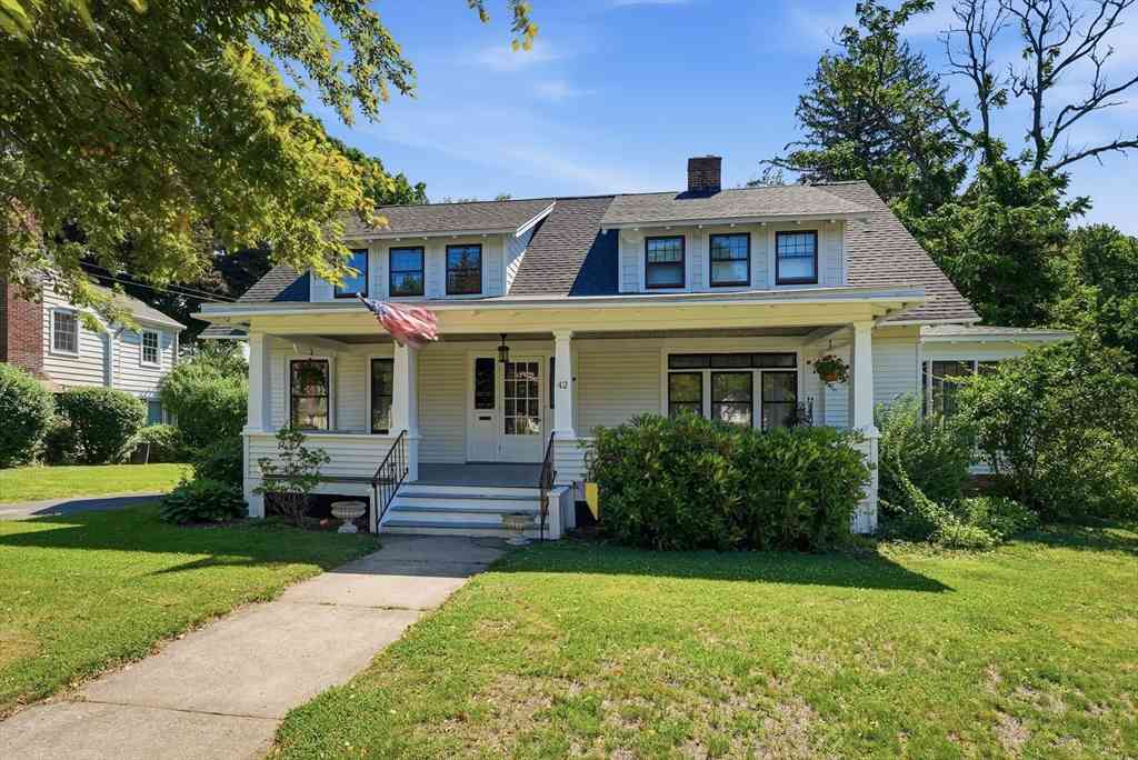 Homes For Sale - 42 Ohio Avenue<br/> Hampden County, West Springfield, MA 01089