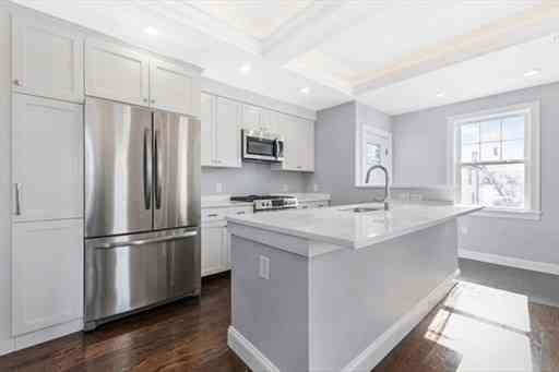 Apartment For Rent - 23 Taylor St #2<br/> Waltham, MA 02453