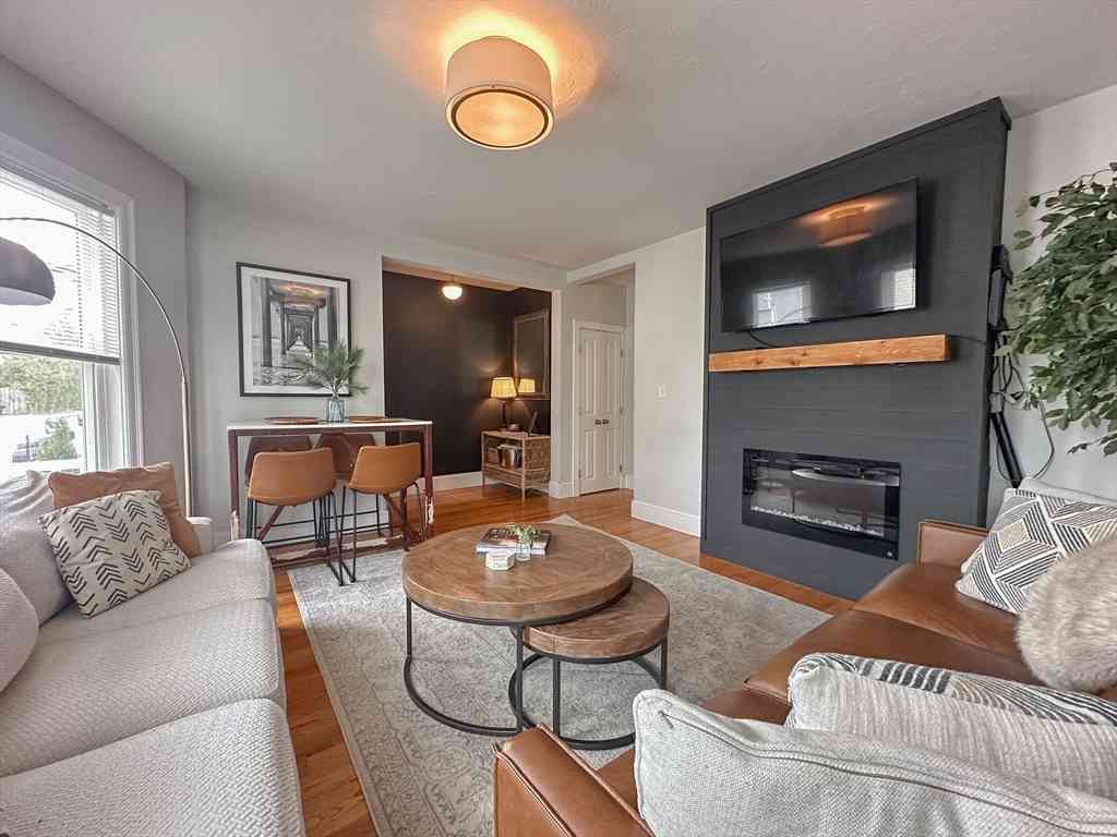 Condo For Rent - 23 Elm St #1<br/> Boston, MA 02122