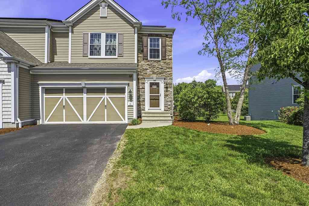 Condo For Sale - 11 Crispwater #11<br/> Hopkinton, MA 01748