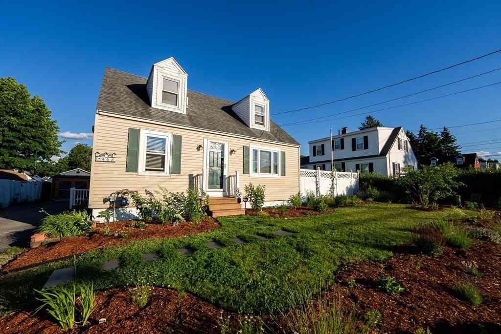 Homes For Sale - 46 S. Bowdoin Street<br/> Essex County, Lawrence, MA 01836