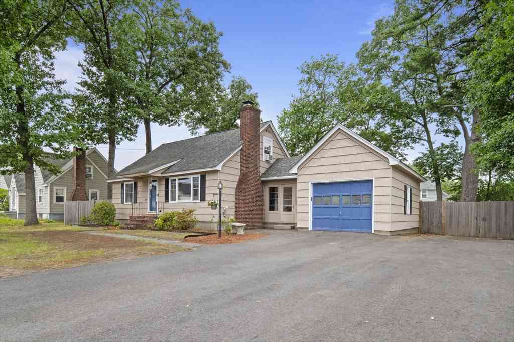 Homes For Sale - 230 Chelmsford St<br/> Chelmsford, MA 01824