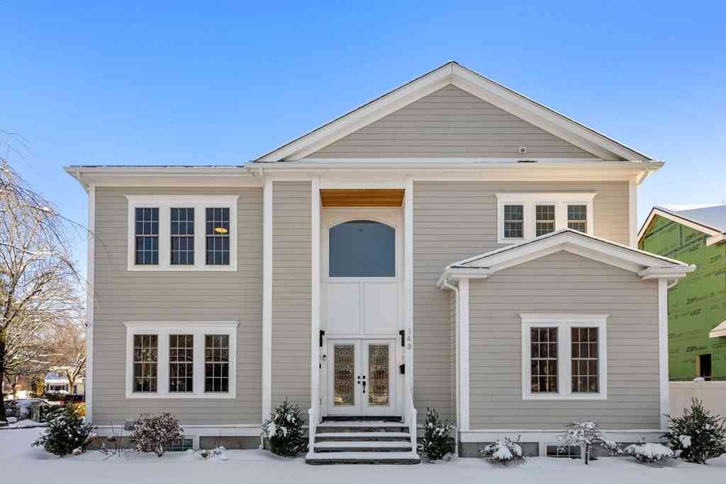 Homes For Rent - 148 Lexington St<br/> Middlesex County, Newton, MA 02466