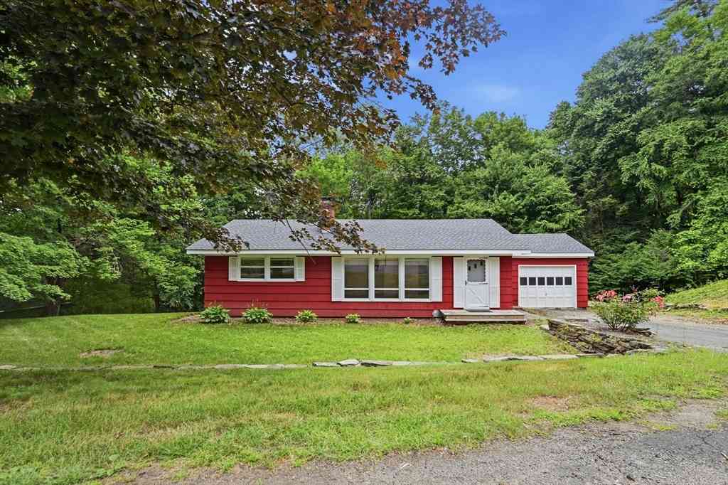 Homes For Sale - 71 Cedar Ter<br/> Hampden County, Russell, MA 01071