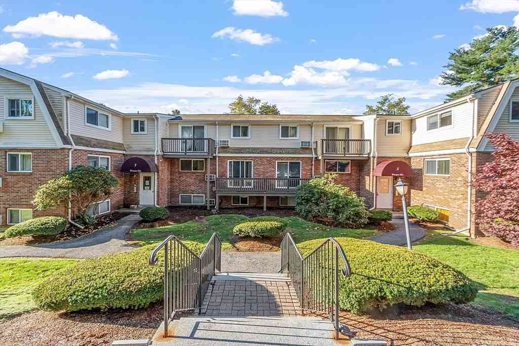 Condo For Sale - 5 Wampus #4<br/> Middlesex County, Acton, MA 01720