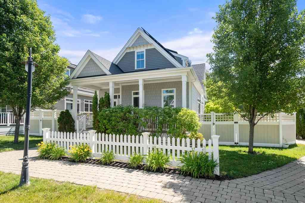 Homes For Sale - 13 Boyde's Crossing<br/> Norfolk, MA 02056
