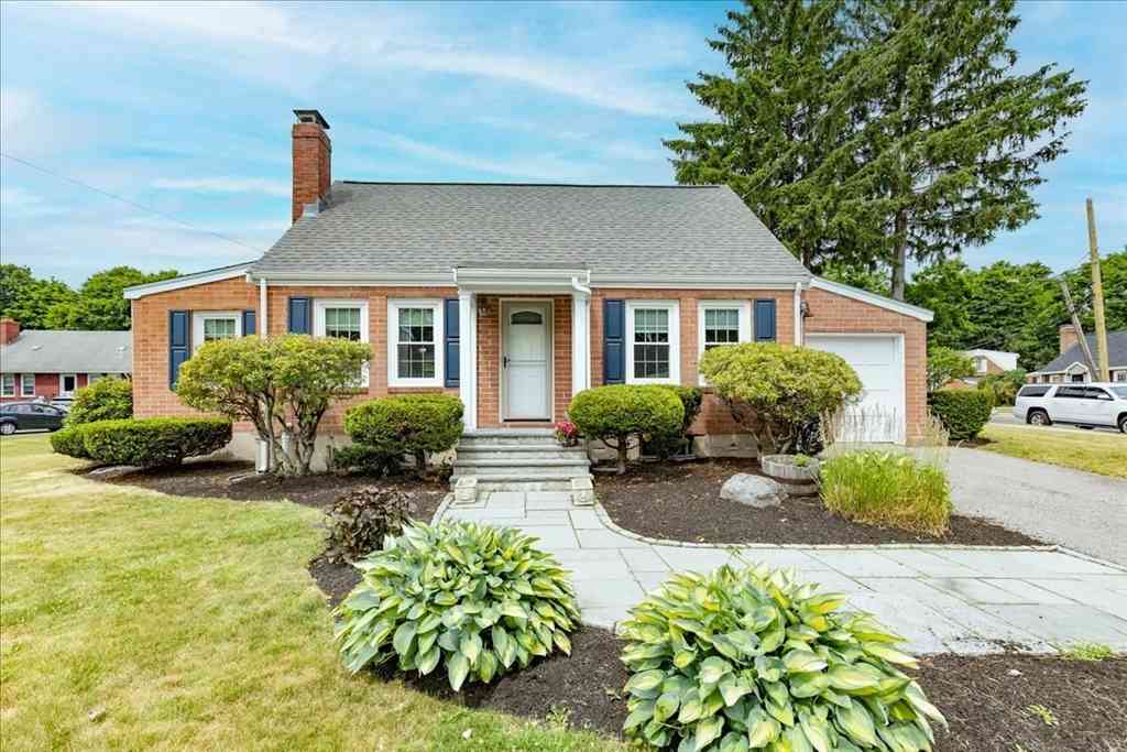 Homes For Sale - 47 Cherry St<br/> Newton, MA 02465
