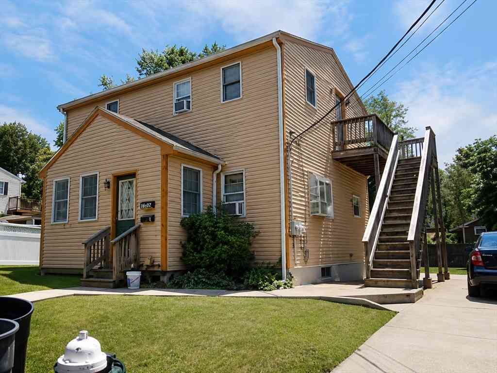 Apartment For Rent - 1042 Sassaquin Ave #1<br/> Bristol County, New Bedford, MA 02745