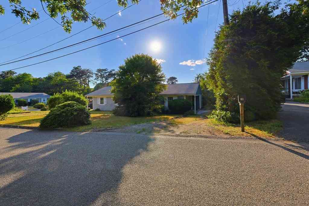 Condo For Sale - 18 Cobb Ave #18<br/> Barnstable County, Yarmouth, MA 02675