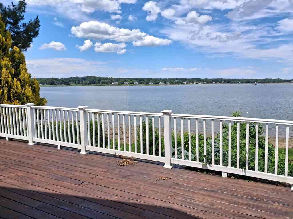 Homes For Rent - 18 Shore Dr<br/> Kingston, MA 02364