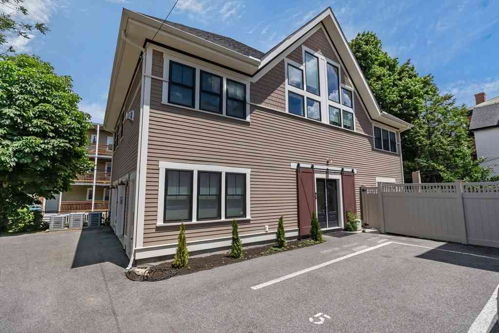 Condo For Sale - 47-R Harvest Street #4<br/> Suffolk County, Boston, MA 02125