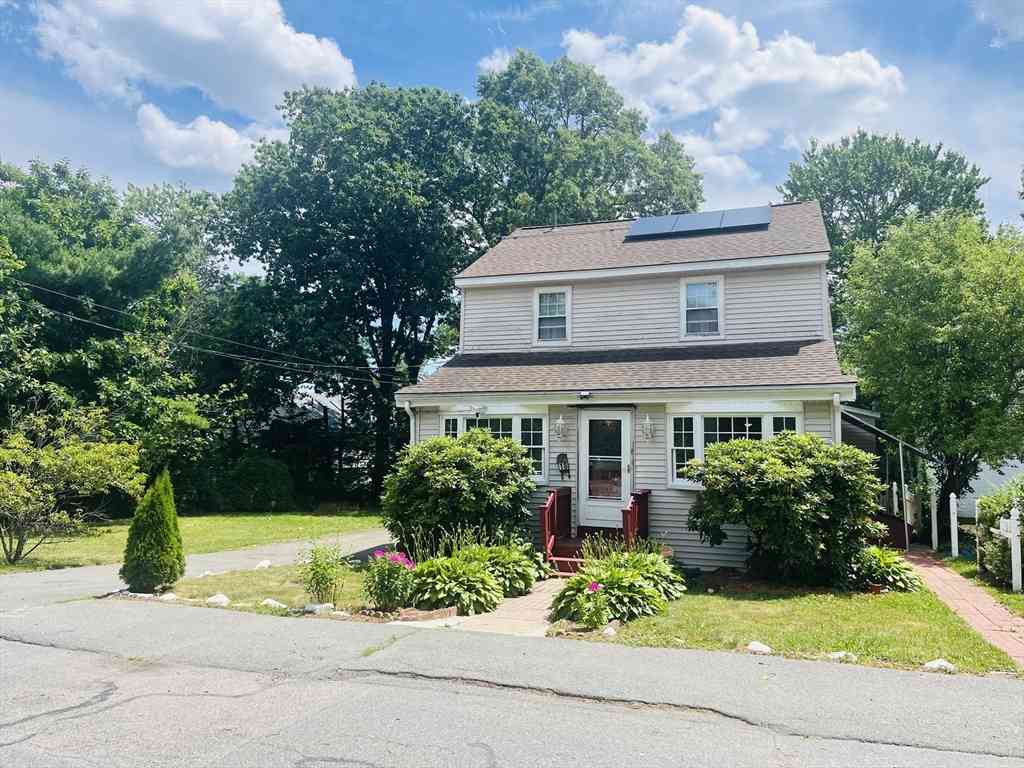 Homes For Sale - 18 Emeline St<br/> Randolph, MA 02368