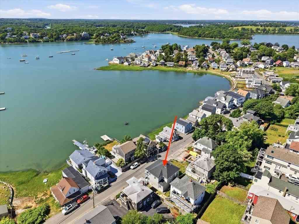 Condo For Sale - 26 Bay Street #1<br/> Hull, MA 02045