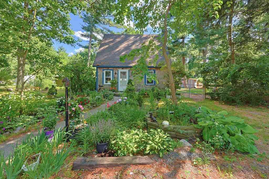 Homes For Sale - 19 King Street<br/> Norfolk, MA 02056
