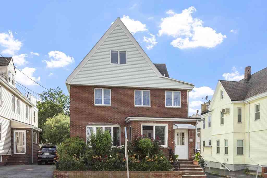 Multifamily For Sale - 495 Main St<br/> Medford, MA 02155