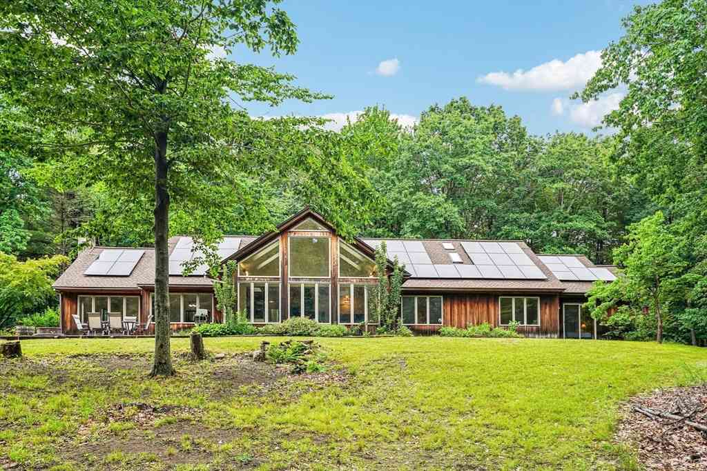 Homes For Sale - 76 Foster Rd<br/> Ashby, MA 01431