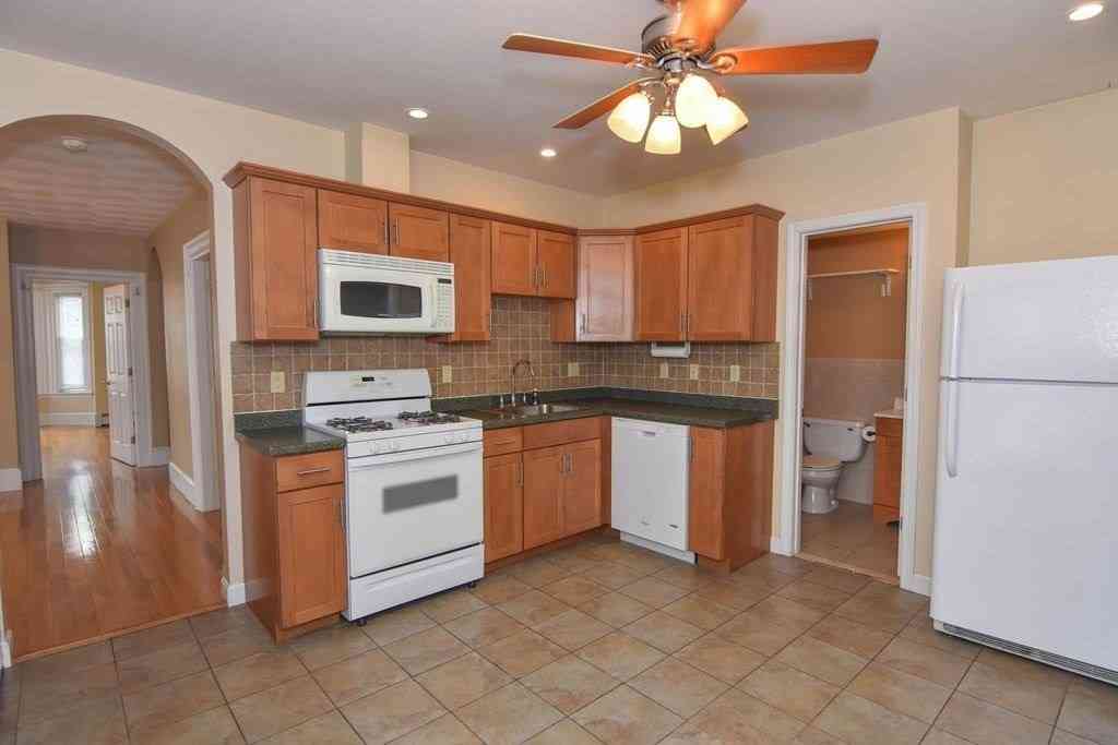 Apartment For Rent - 66 Church St #1<br/> Somerville, MA 02143