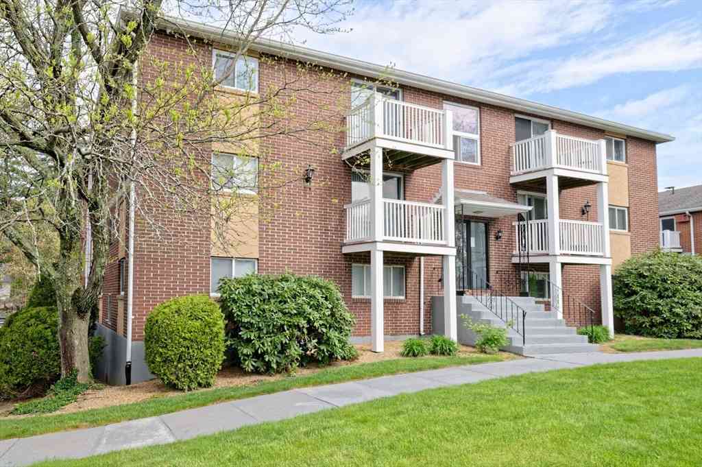 Condo For Sale - 608 Boston Post Rd E #20<br/> Marlborough, MA 01752