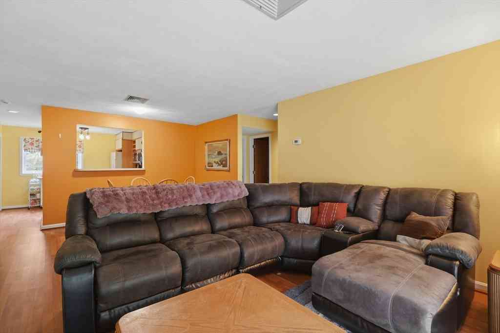 Condo For Sale - 330 Sunderland Rd #7<br/> Worcester County, Worcester, MA 01604