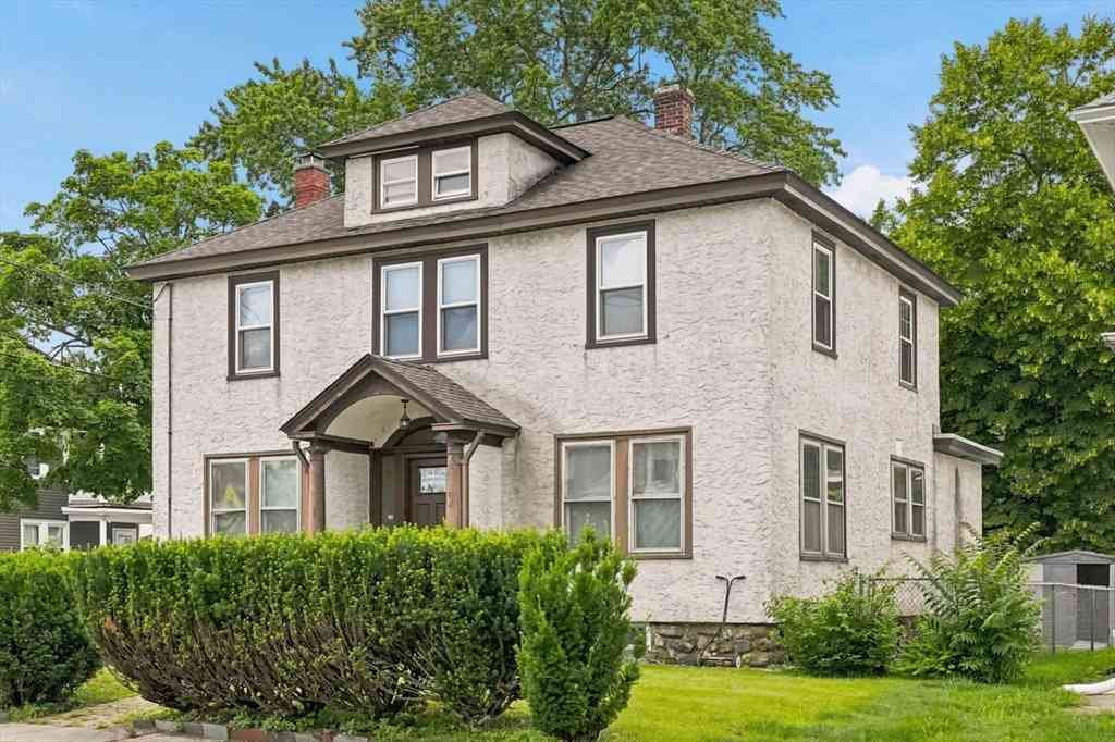 Homes For Sale - 16 Brown Street<br/> Methuen, MA 01844