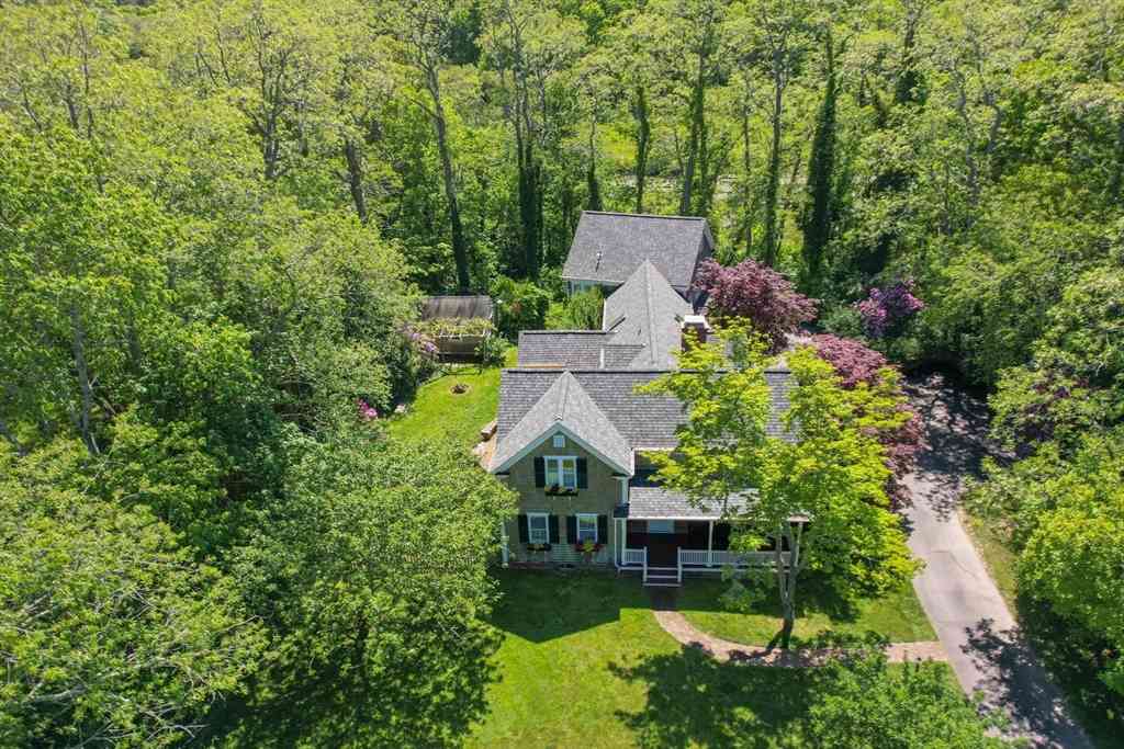 Homes For Sale - 18 Old County Rd<br/> Sandwich, MA 02537