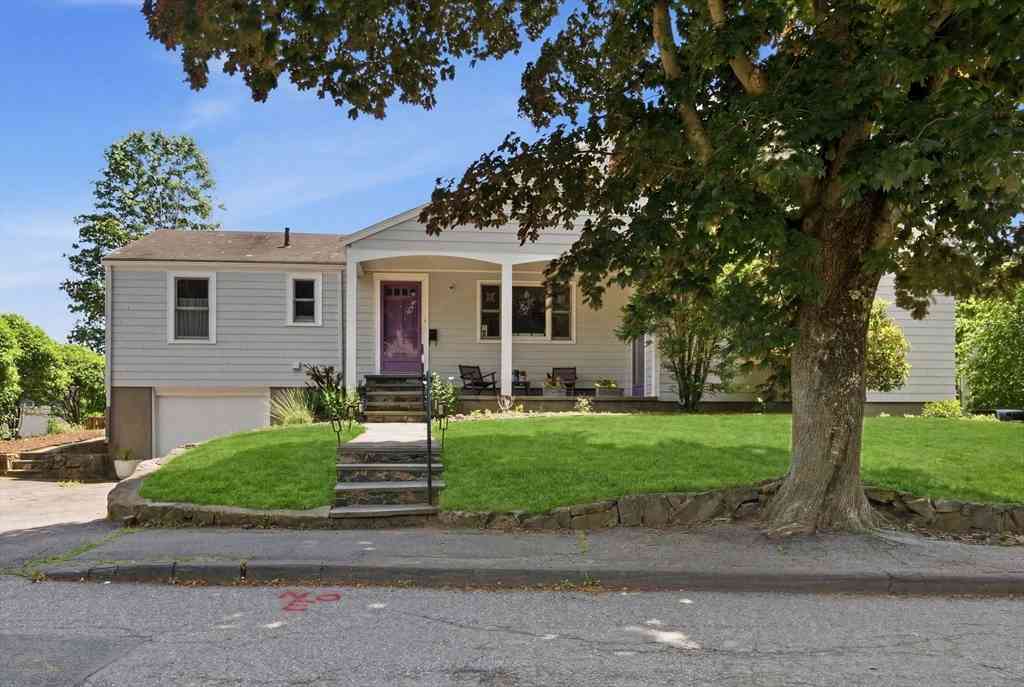 Homes For Sale - 21 Shepard Street<br/> Marblehead, MA 01945