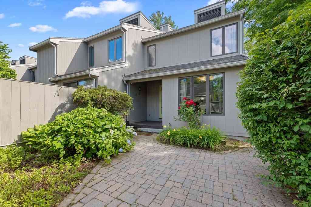 Condo For Sale - 20 Mill Pond #20<br/> North Andover, MA 01845
