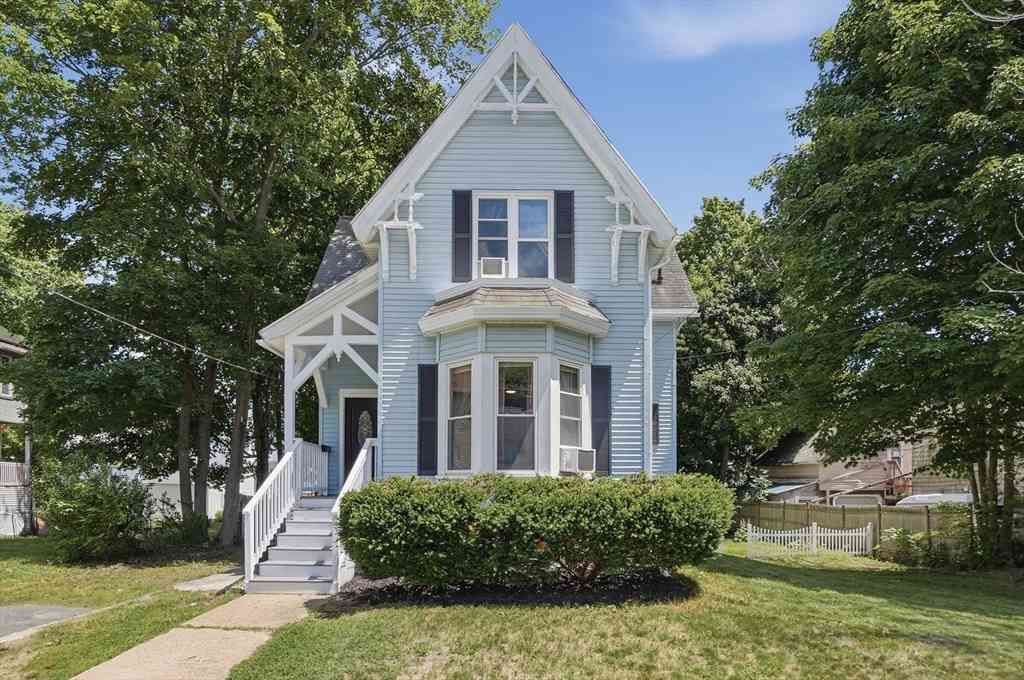 Homes For Sale - 123 Woodland Avenue<br/> Worcester County, Gardner, MA 01440