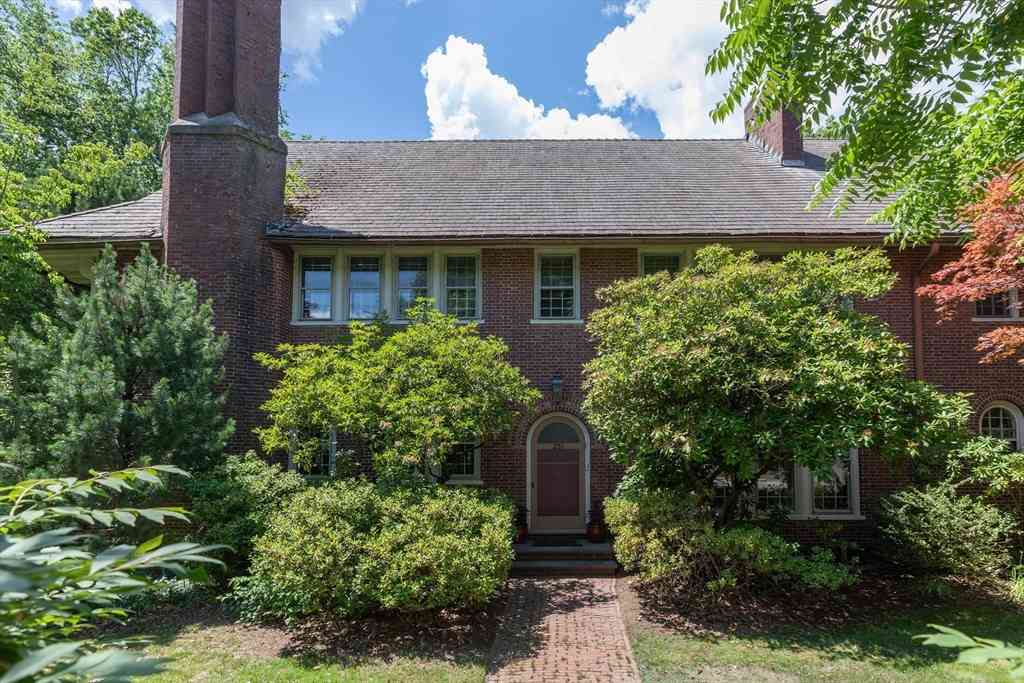 Homes For Sale - 231 Waverley Ave<br/> Newton, MA 02458