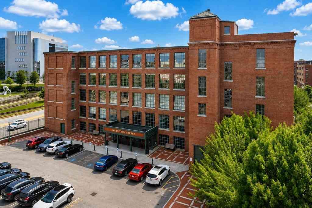 Condo For Rent - 491 Dutton St #209<br/> Lowell, MA 01852