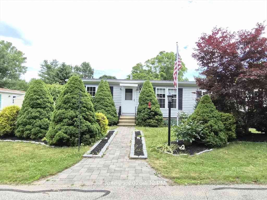 Mobile Home For Sale - 5 Fox Run<br/> Worcester County, Brookfield, MA 01506
