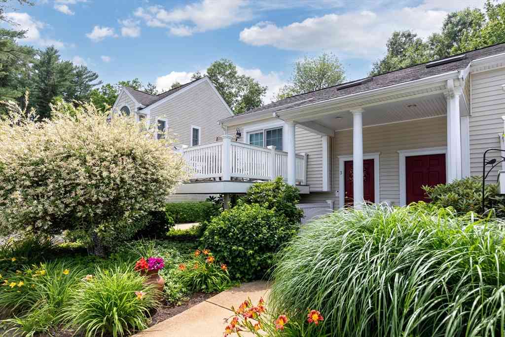 Condo For Sale - 235 Carver Rd #3<br/> Plymouth, MA 02360