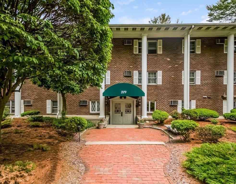 Condo For Rent - 209 Great Road #A3<br/> Middlesex County, Acton, MA 01720