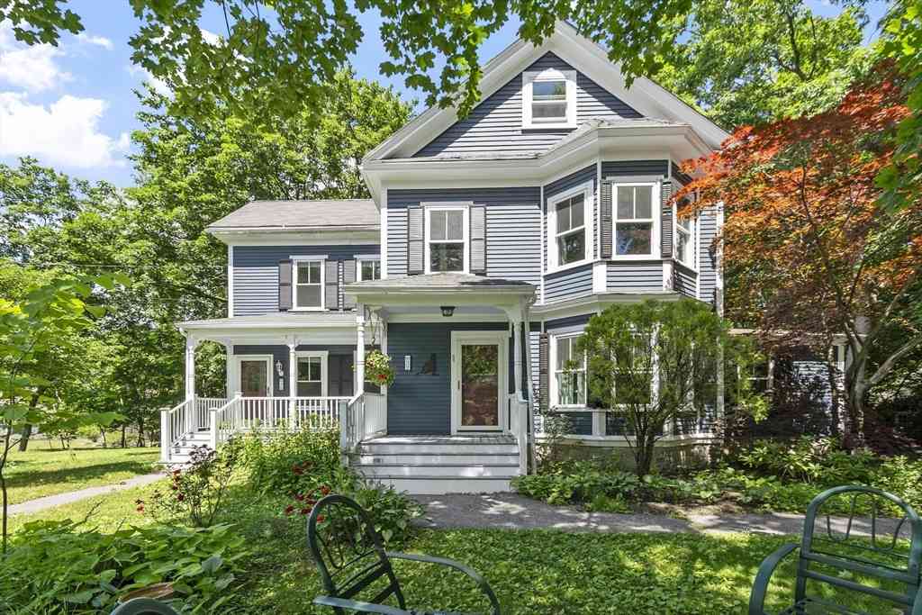 Homes For Sale - 30-32 Concord Rd<br/> Acton, MA 01720