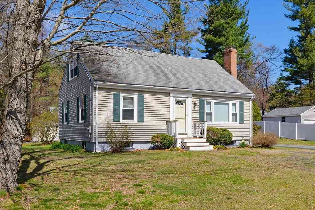 Homes For Sale - 10 Tercentennial Dr<br/> Billerica, MA 01821