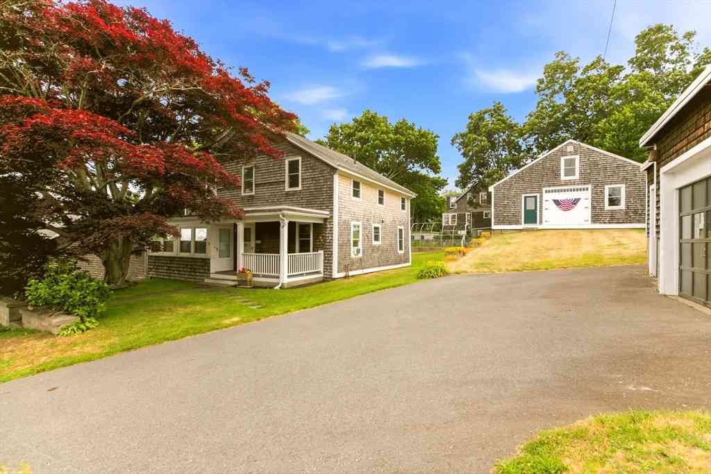 Multifamily For Sale - 22 South Avenue<br/> Tiverton, RI 02878