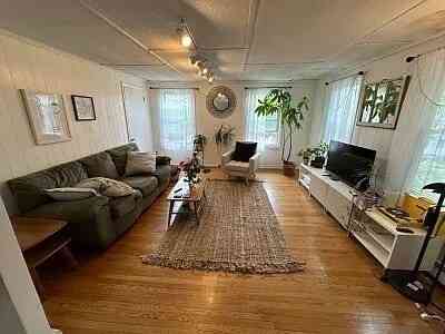 Apartment For Rent - 18 Tremont St. #2<br/> Cambridge, MA 02139