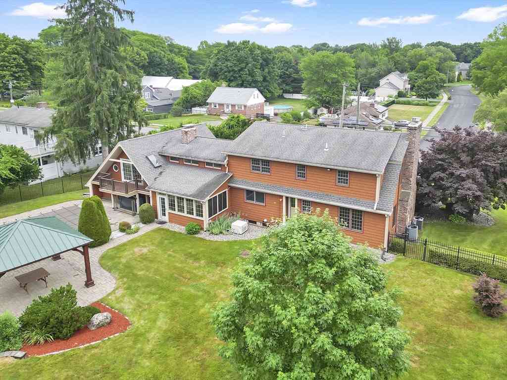 Homes For Sale - 235 N Westfield St<br/> Agawam, MA 01030