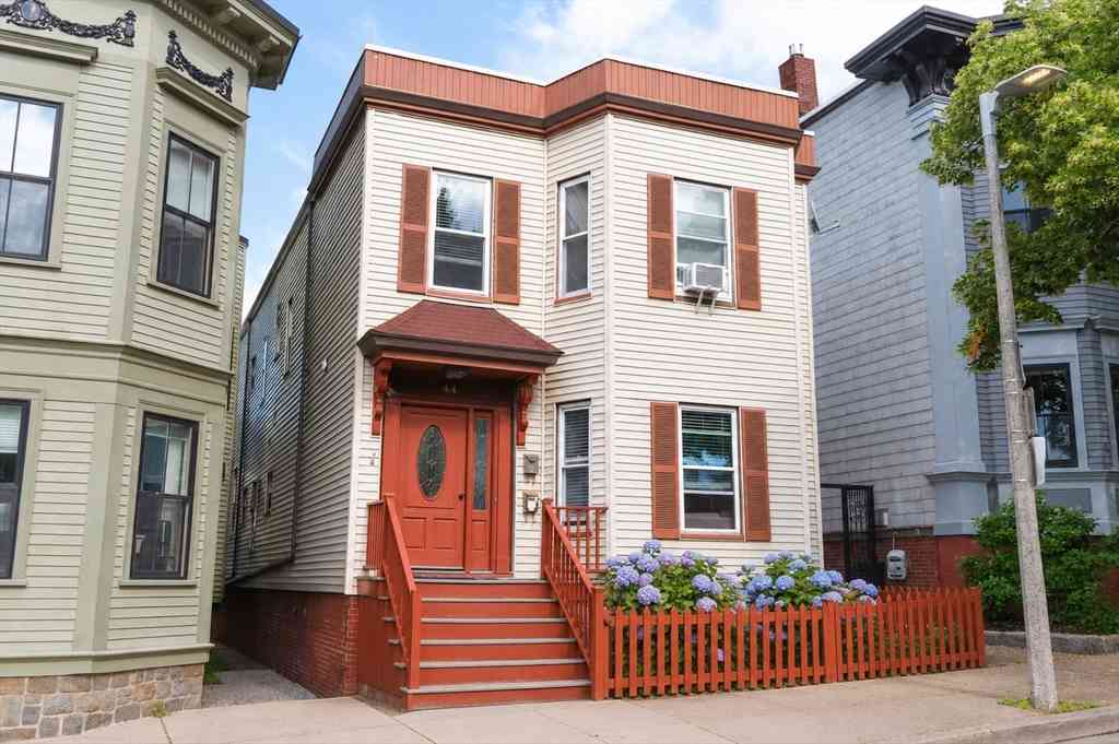 Apartment For Rent - 44 N St #1<br/> Boston, MA 02127