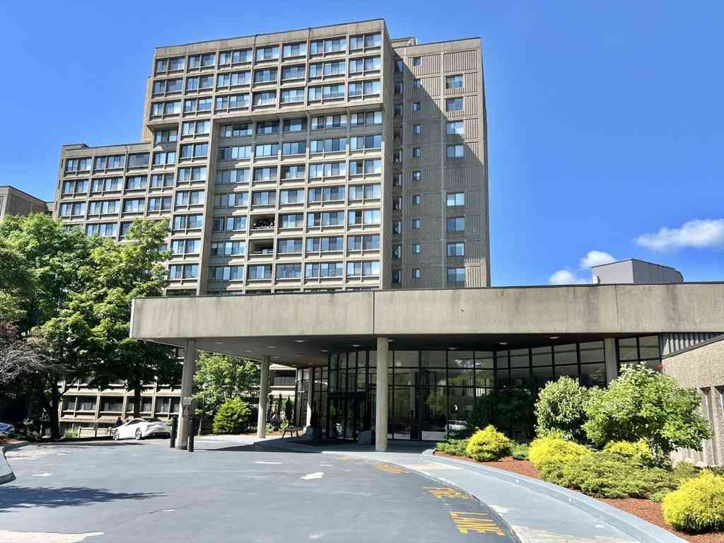 Condo For Rent - 250 Hammond #310S<br/> Newton, MA 02467