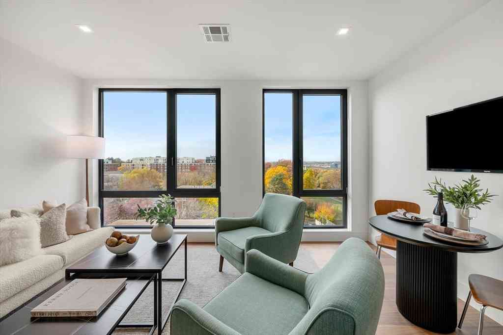Condo For Sale - 1515 Commonwealth Ave #807<br/> Boston, MA 02135