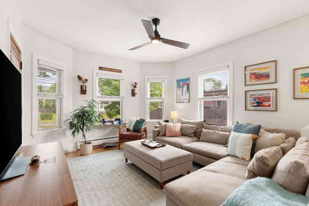 Condo For Rent - 4 Orvis Rd. #4<br/> Arlington, MA 02474
