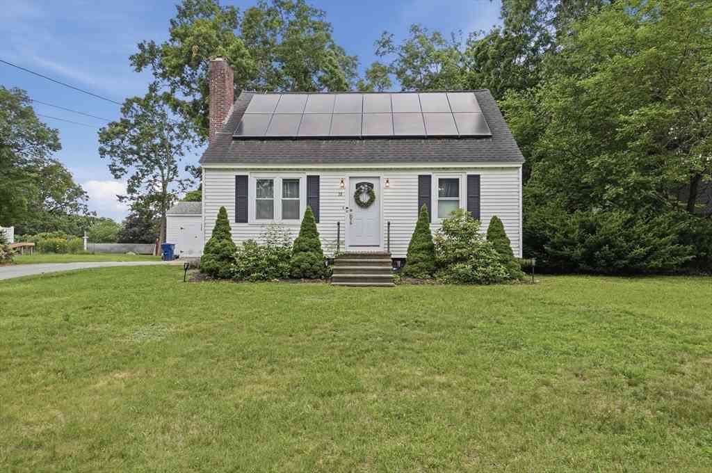 Homes For Sale - 20 Stevens Street<br/> Dracut, MA 01826