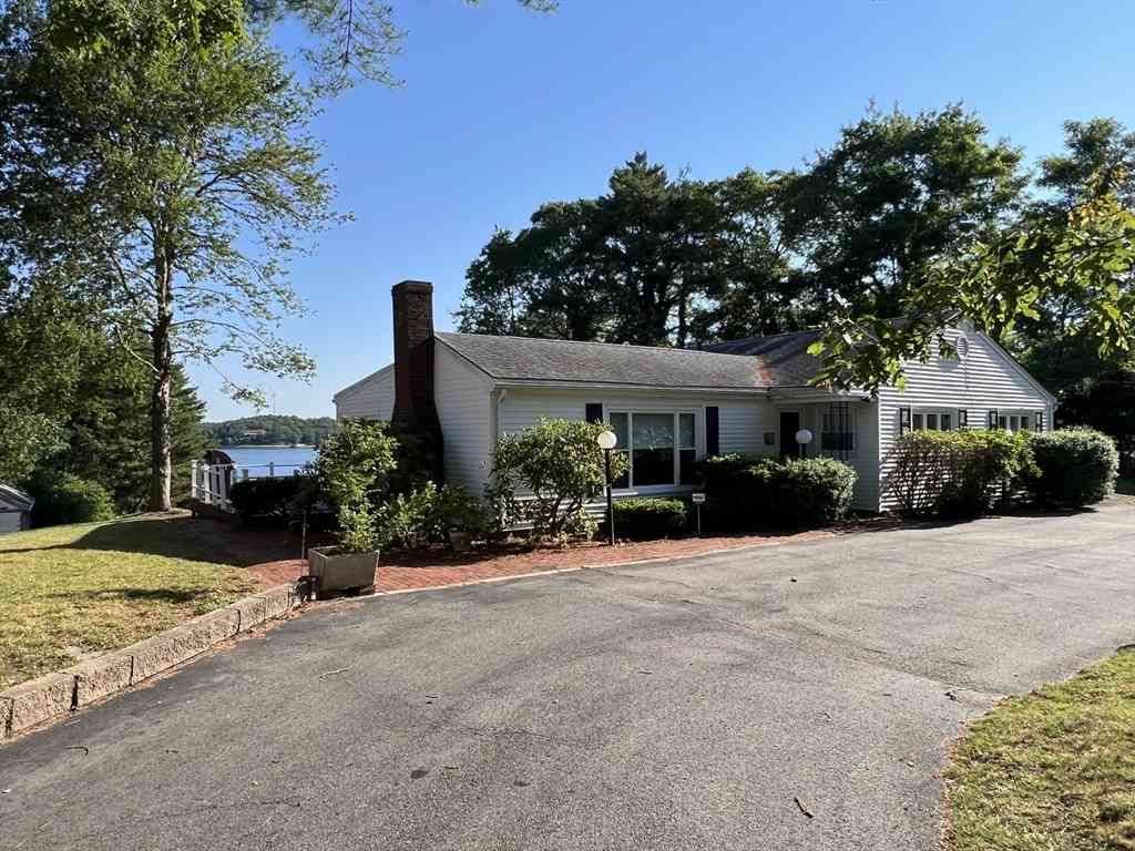 Homes For Rent - 1 Kerna Dr<br/> Bourne, MA 02532