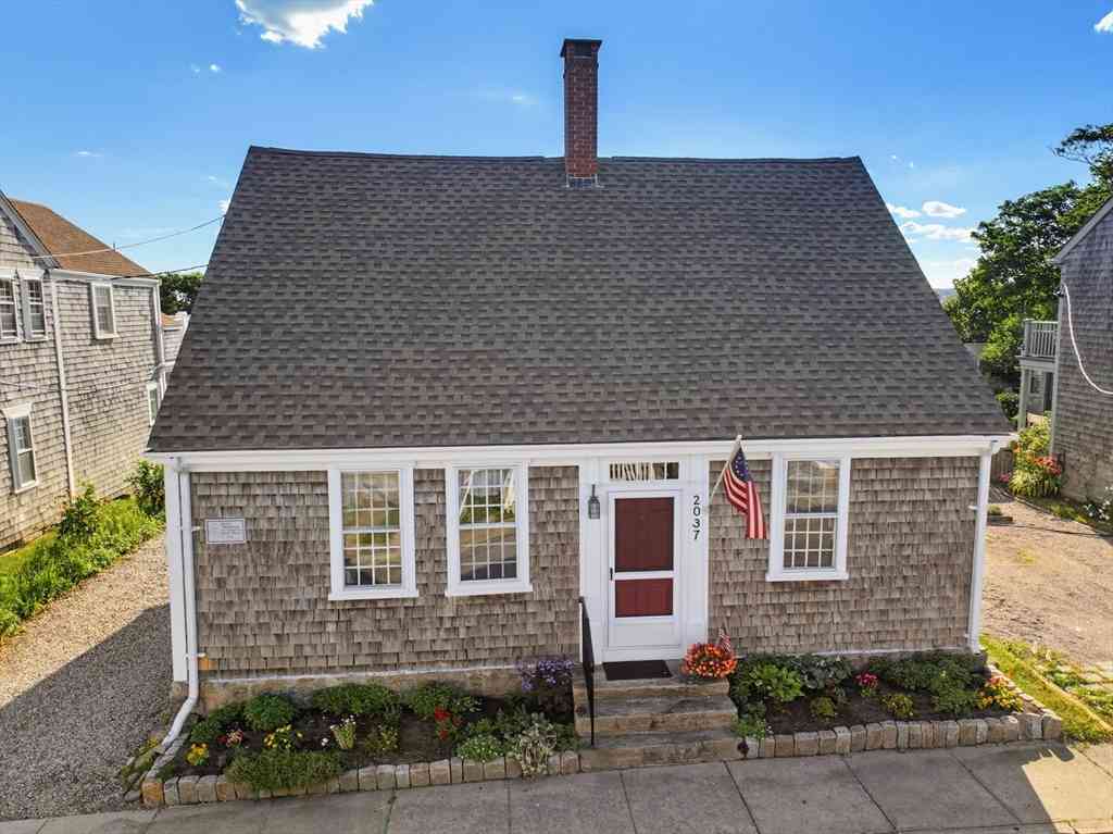 Homes For Sale - 2037 Main Rd<br/> Westport, MA 02791