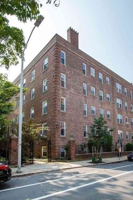 Condo For Rent - 16 Chauncy St #A<br/> Cambridge, MA 02138