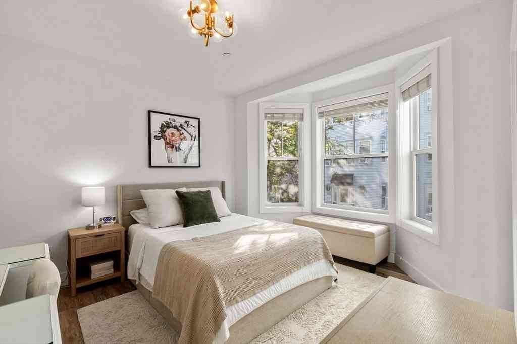Condo For Rent - 19 W Tremlett St #4<br/> Boston, MA 02124