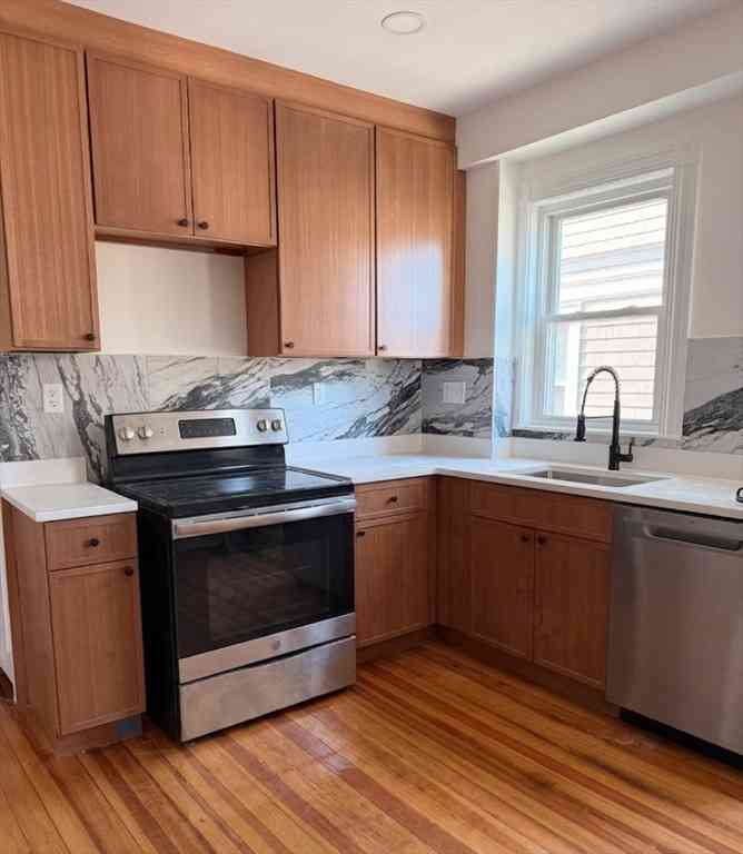 Apartment For Rent - 8 Dawes St #3<br/> Boston, MA 02125