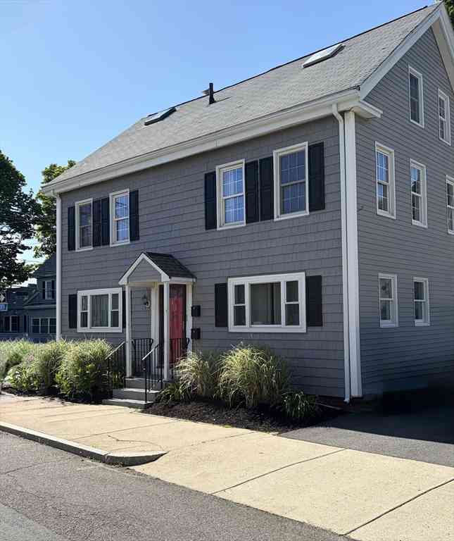 Apartment For Rent - 2 Pomeworth Street #2<br/> Stoneham, MA 02180