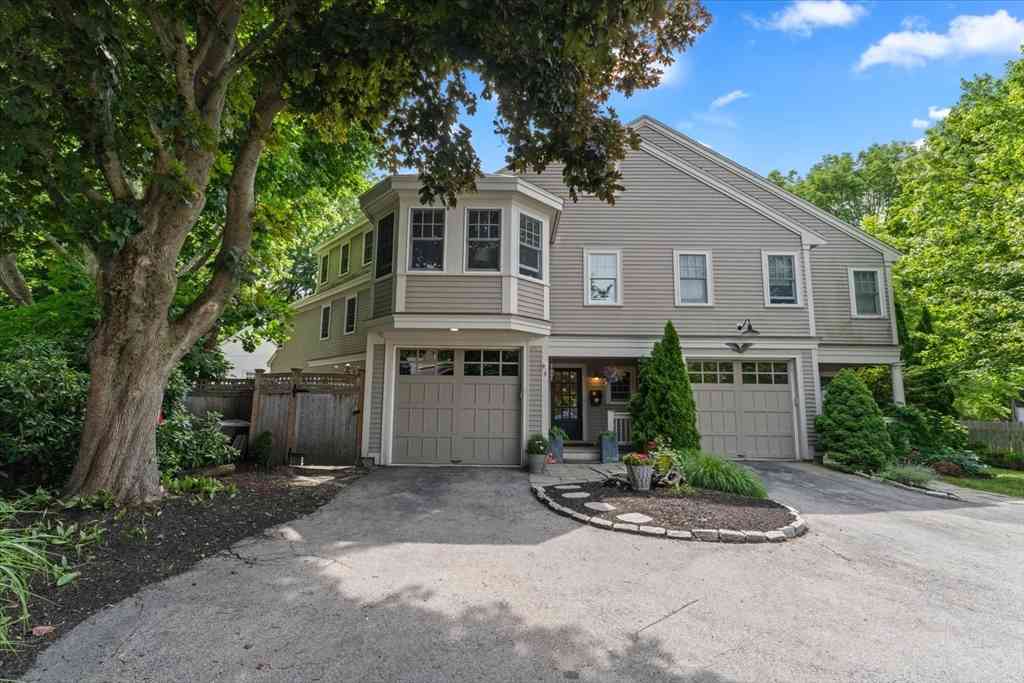 Condo For Sale - 57 School Street #4<br/> Essex County, Manchester, MA 01944